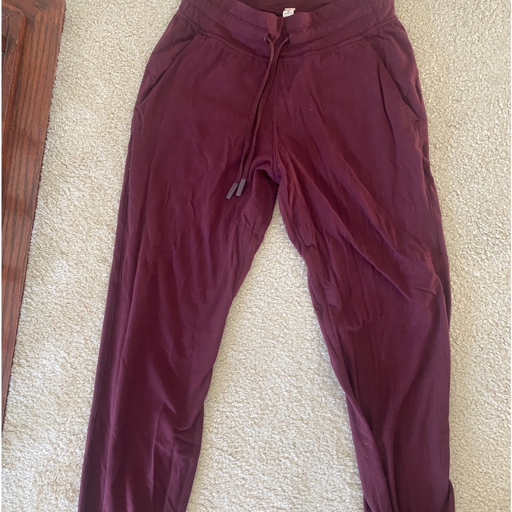 Lululemon sweats pants